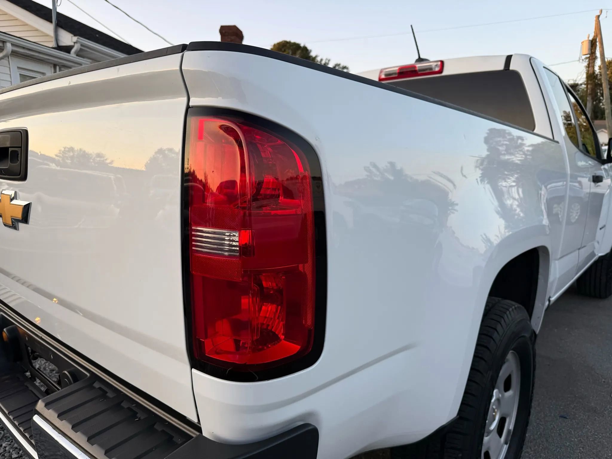 Used 2016 Chevrolet Colorado W/T image 12