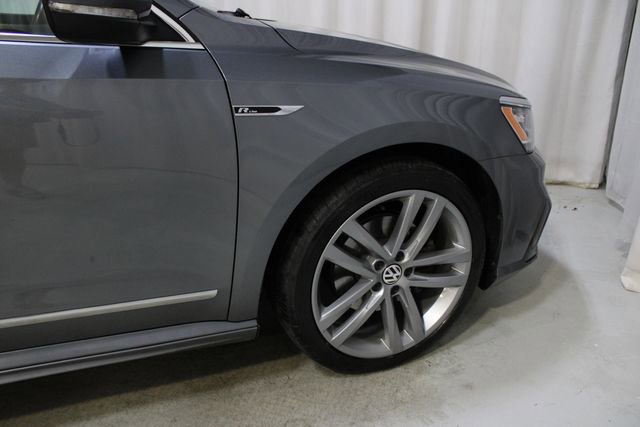 Used 2017 Volkswagen Passat 1.8T R-Line image 34