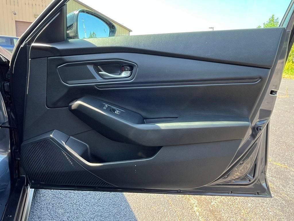 Used 2025 Honda Accord SE image 21