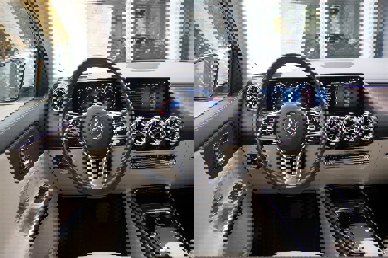 Used 2023 Mercedes-Benz GLA 250 4MATIC image 33