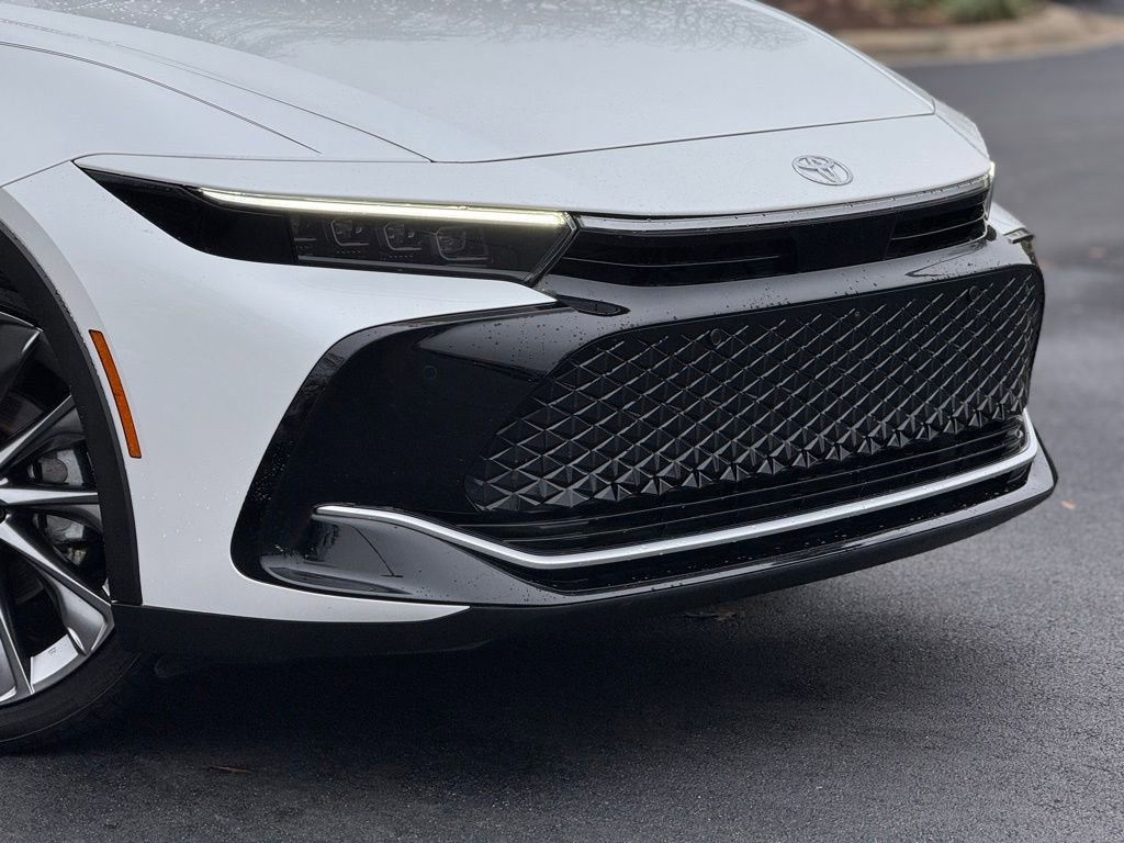 Certified 2025 Toyota Crown Limited image 6