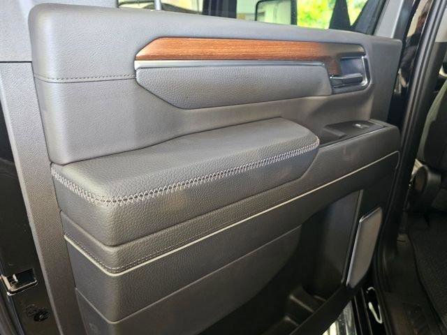 New 2026 GMC Sierra 3500 Denali w/ Denali Reserve Package image 11
