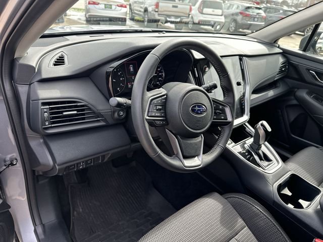 Used 2025 Subaru Outback Premium image 12