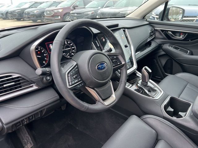 Used 2025 Subaru Outback Limited image 12