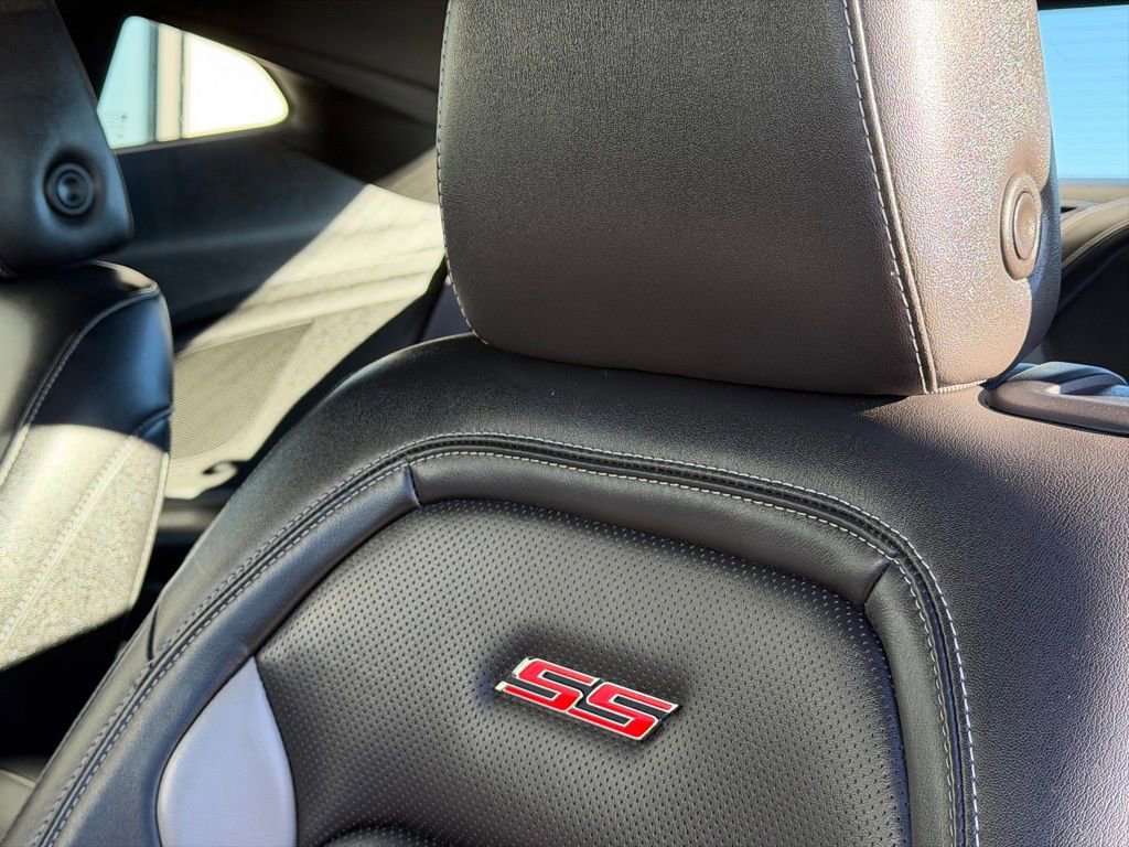Used 2017 Chevrolet Camaro SS image 24