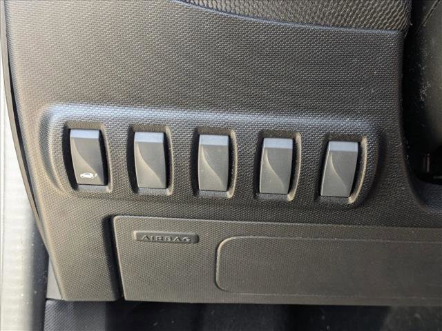 Used 2016 smart fortwo passion image 12