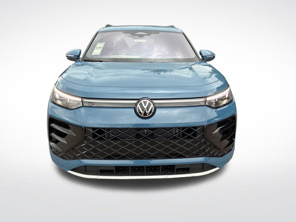 New 2026 Volkswagen Tiguan SEL R-Line AWD/4WD image 8