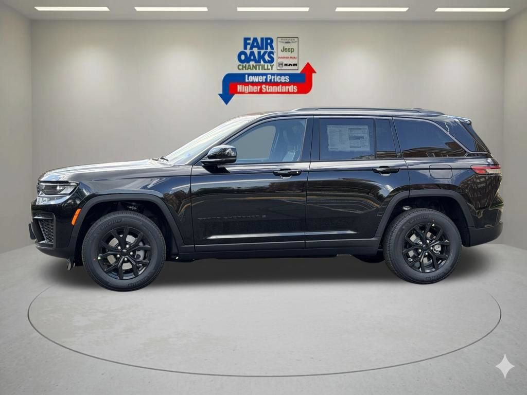 New 2026 Jeep Grand Cherokee Altitude AWD/4WD image 10