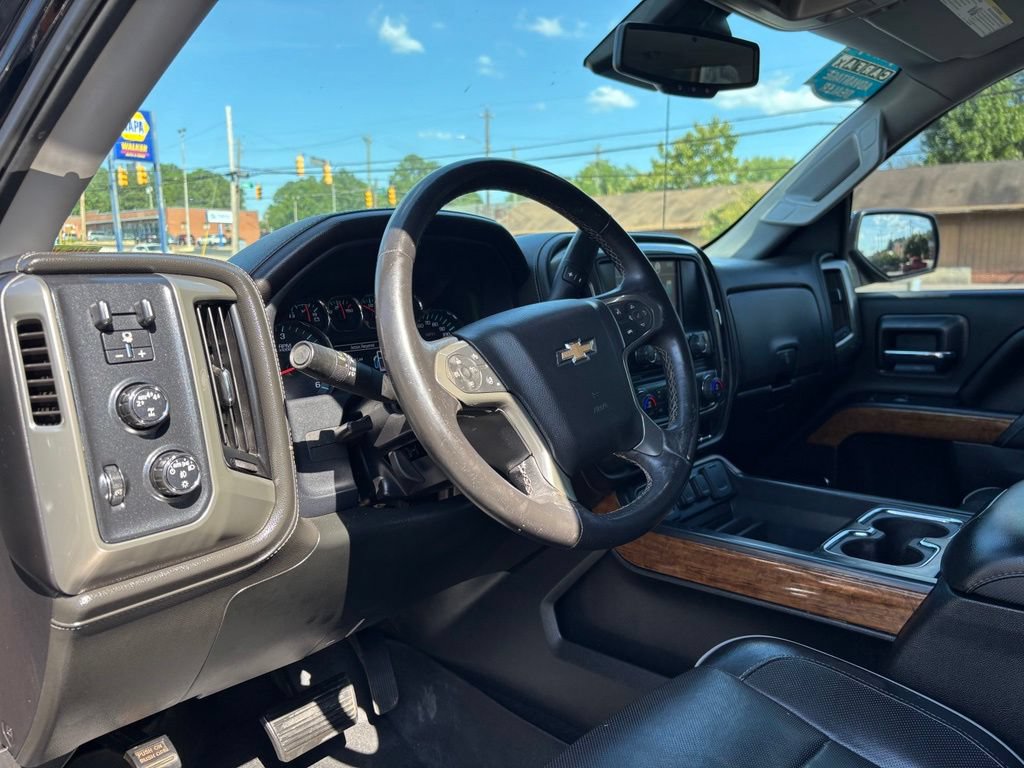Used 2017 Chevrolet Silverado 1500 High Country AWD/4WD image 25