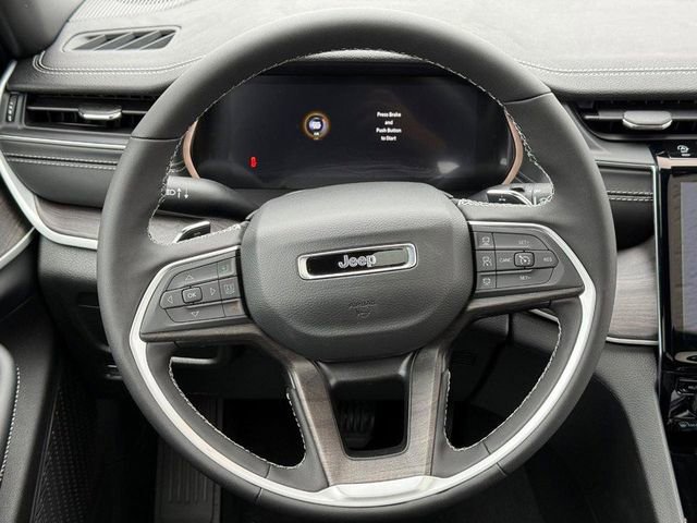 New 2025 Jeep Grand Cherokee L Limited w/ Trailer Tow Package image 17