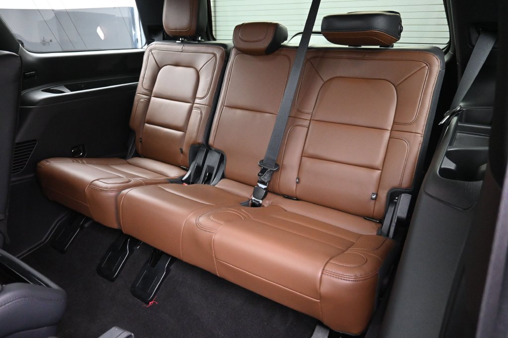 Used 2023 Lincoln Navigator Reserve RWD image 31