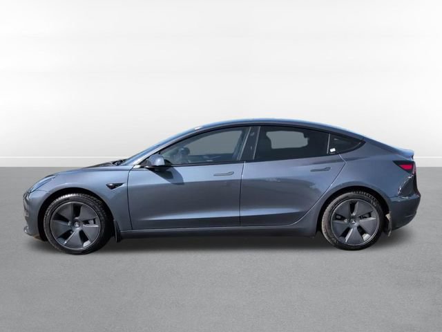 Used 2023 Tesla Model 3 Standard Range image 9