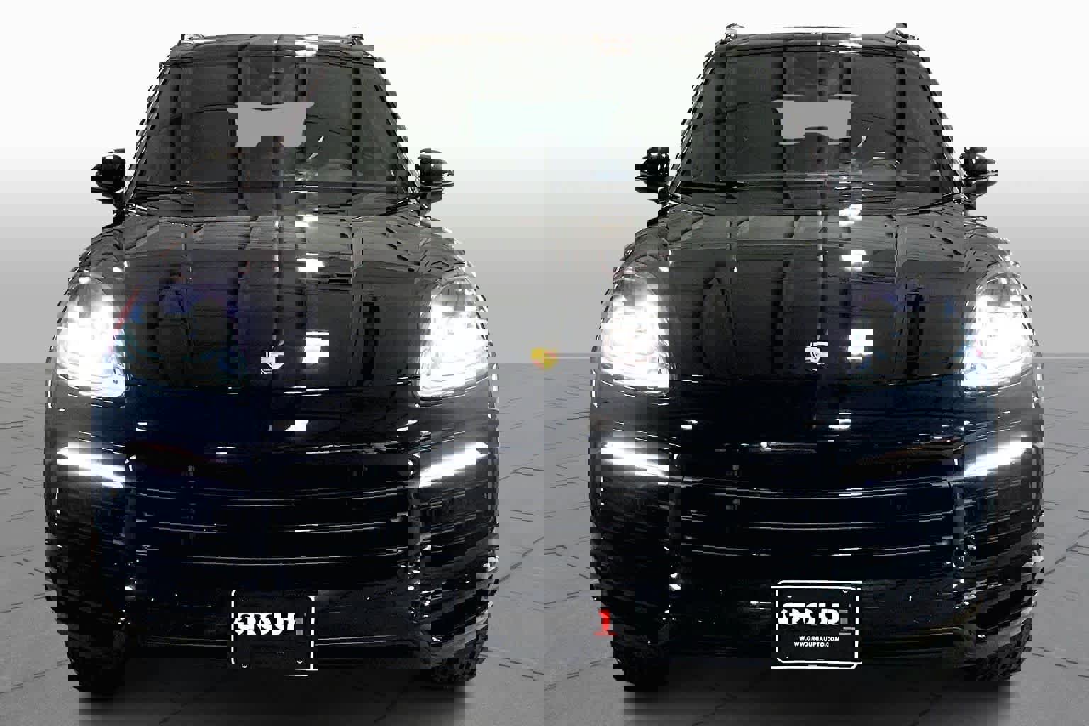 Used 2023 Porsche Cayenne image 4