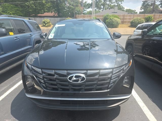 Used 2023 Hyundai Tucson SEL w/ Convenience Package FWD image 2