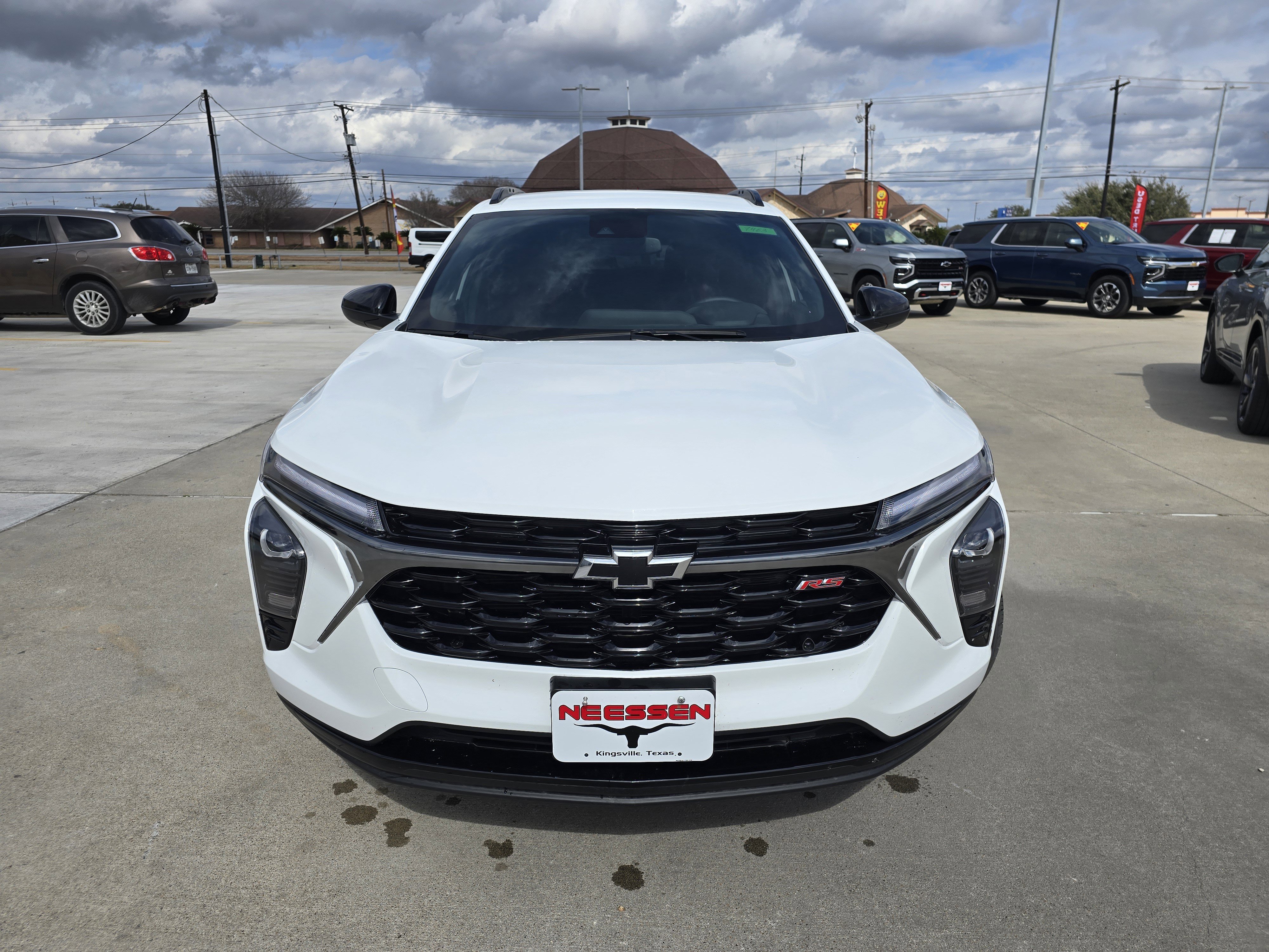 Used 2025 Chevrolet Trax RS image 8