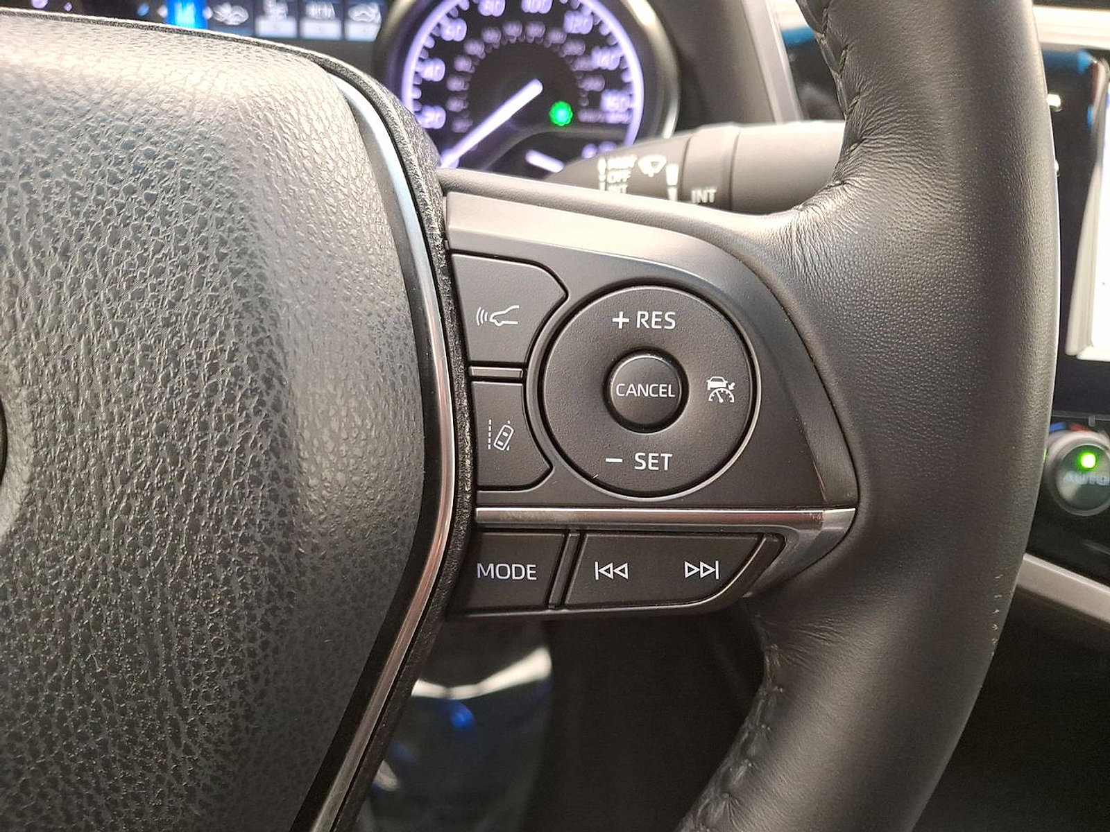 Certified 2018 Toyota Camry XLE image 18