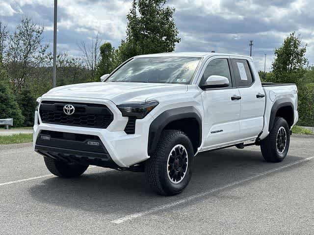 Used 2024 Toyota Tacoma TRD Off-Road w/ TRD Off Road Upgrade Package AWD/4WD video 1