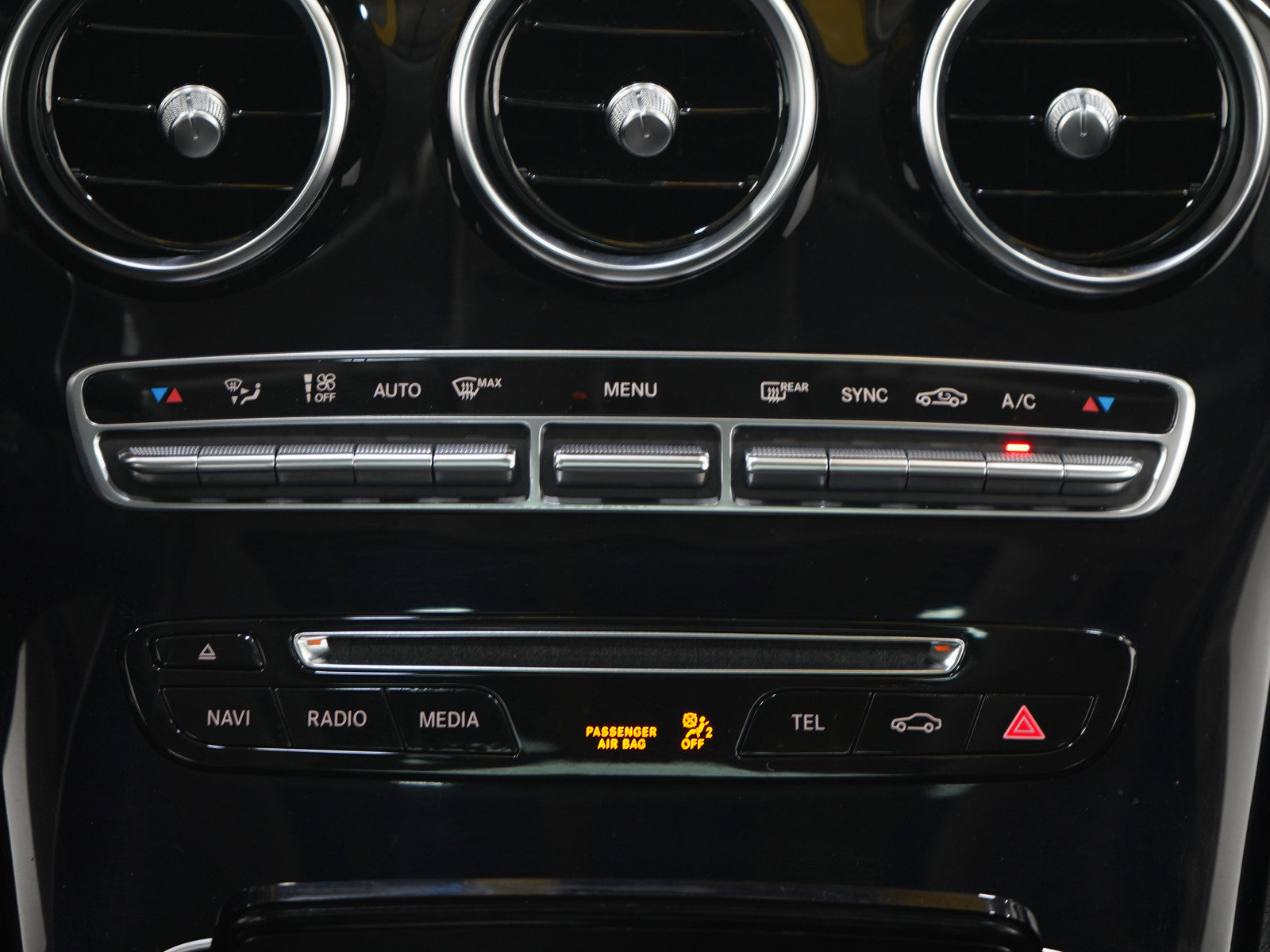 Used 2016 Mercedes-Benz C 300 4MATIC Sedan image 17