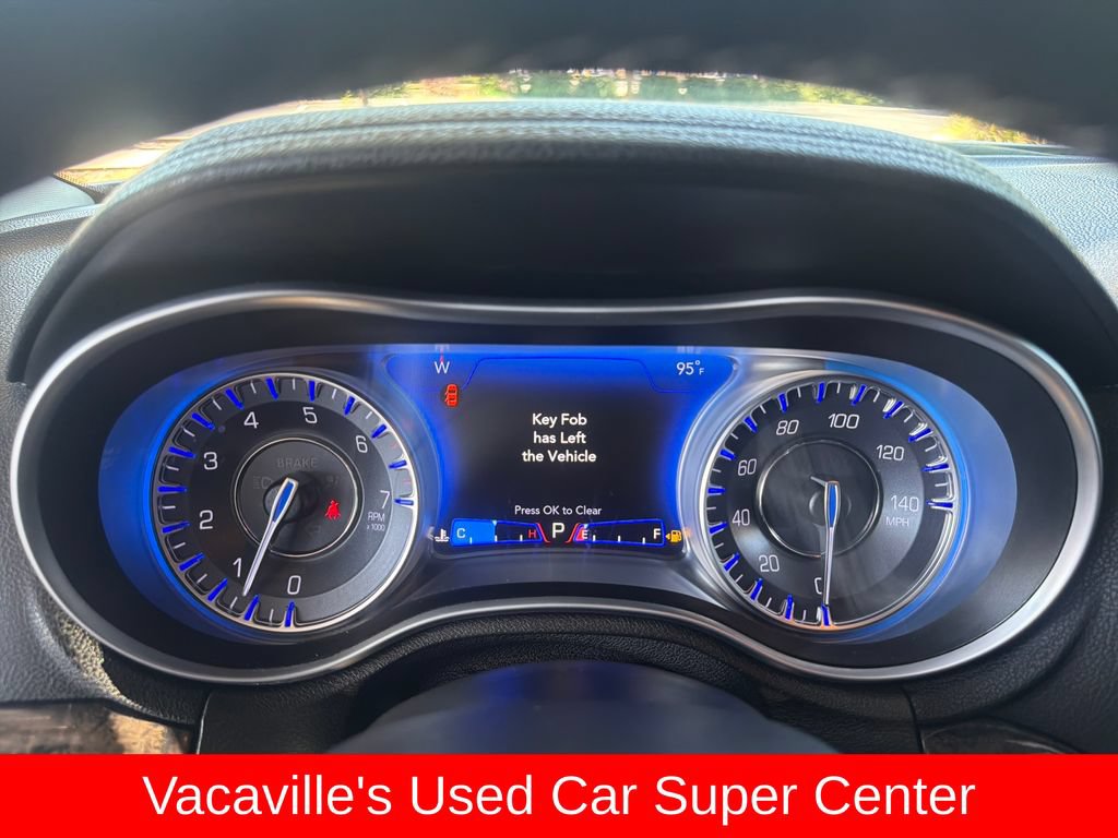 Used 2022 Chrysler 300 Touring L w/ Comfort Group RWD image 15