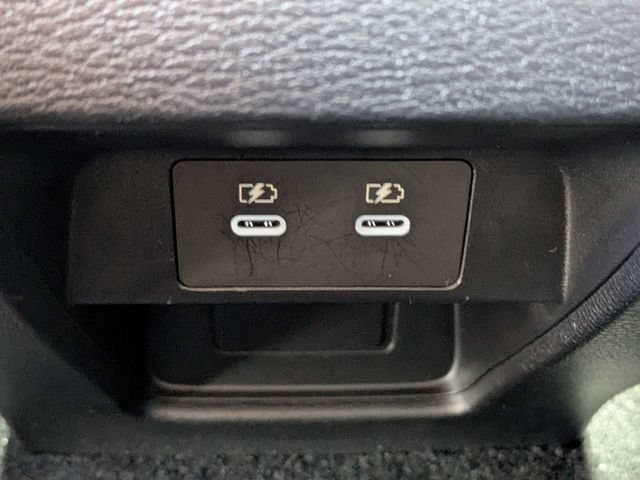 Used 2025 Mitsubishi Outlander SEL FWD image 13