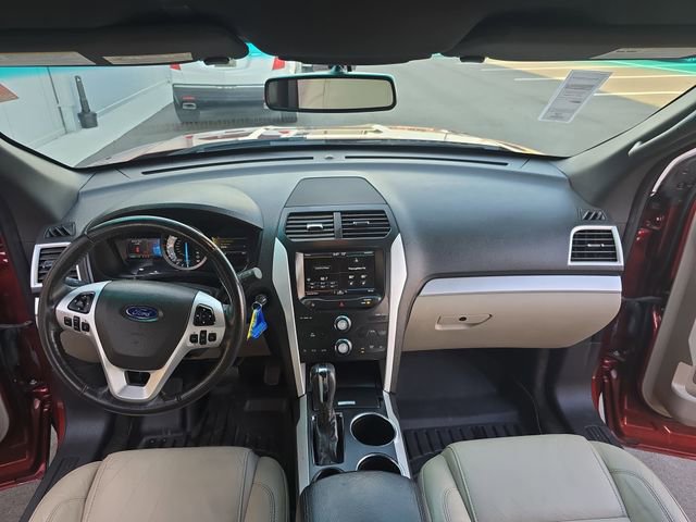 Used 2014 Ford Explorer XLT w/ Equipment Group 202A image 14