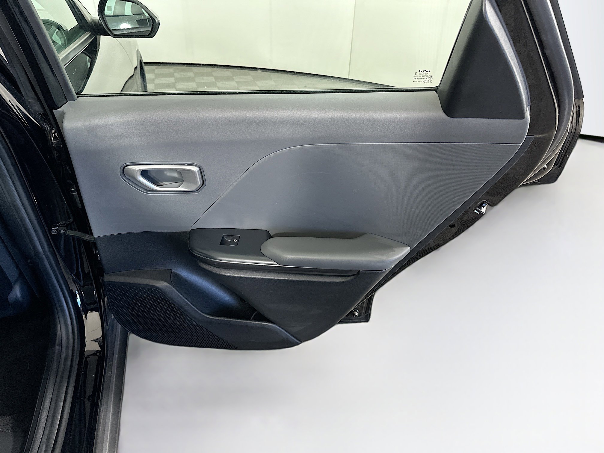 Used 2025 Kia K4 LXS image 30