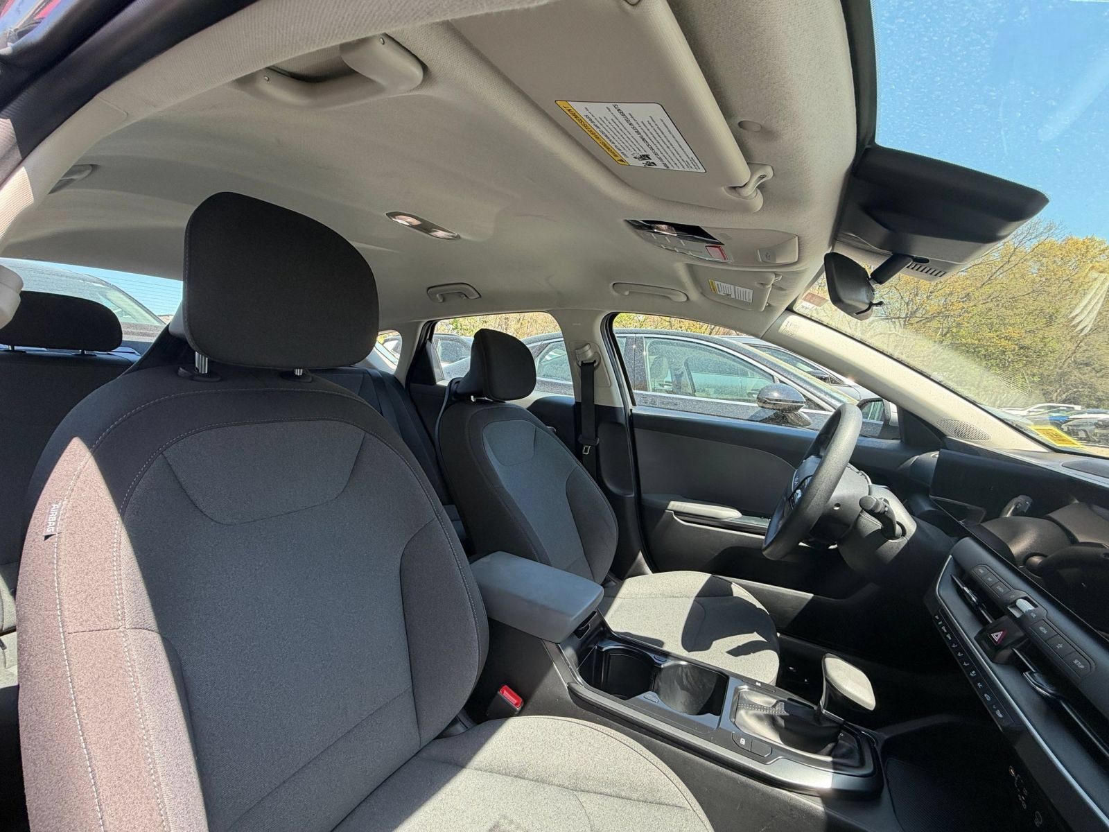 Used 2025 Kia K4 FWD image 34