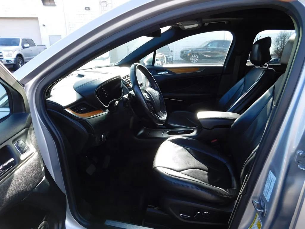 Used 2018 Lincoln MKC Reserve w/ Lincoln MKC Climate Package image 17