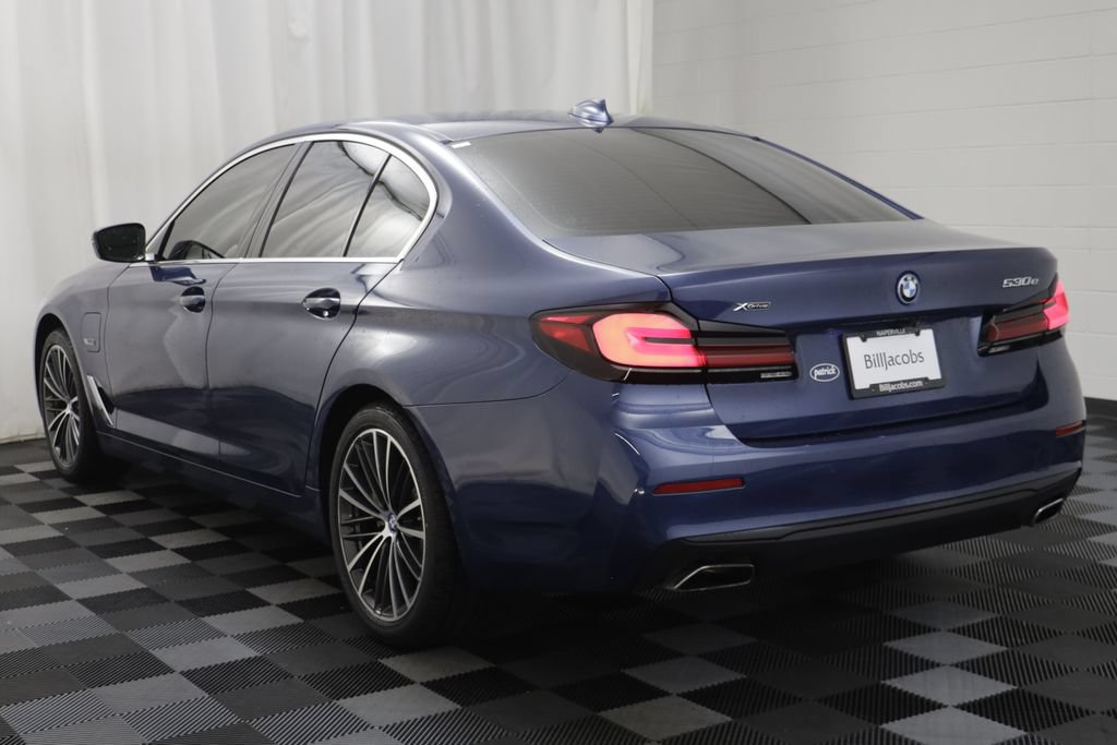 Used 2023 BMW 530e xDrive w/ Convenience Package AWD/4WD image 16