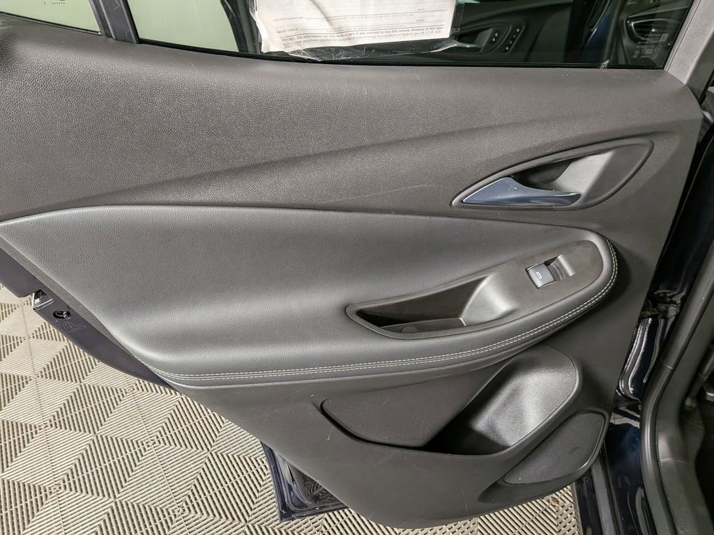 Certified 2021 Buick Encore GX Essence w/ Experience Buick Package image 19