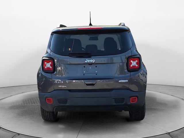 Used 2020 Jeep Renegade Latitude w/ Cold Weather Group AWD/4WD image 4