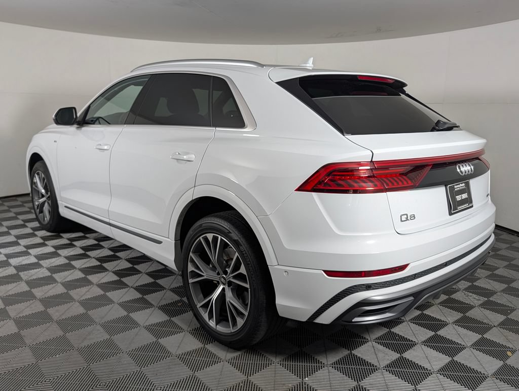 Used 2023 Audi Q8 Premium Plus w/ Premium Plus Package AWD/4WD image 3