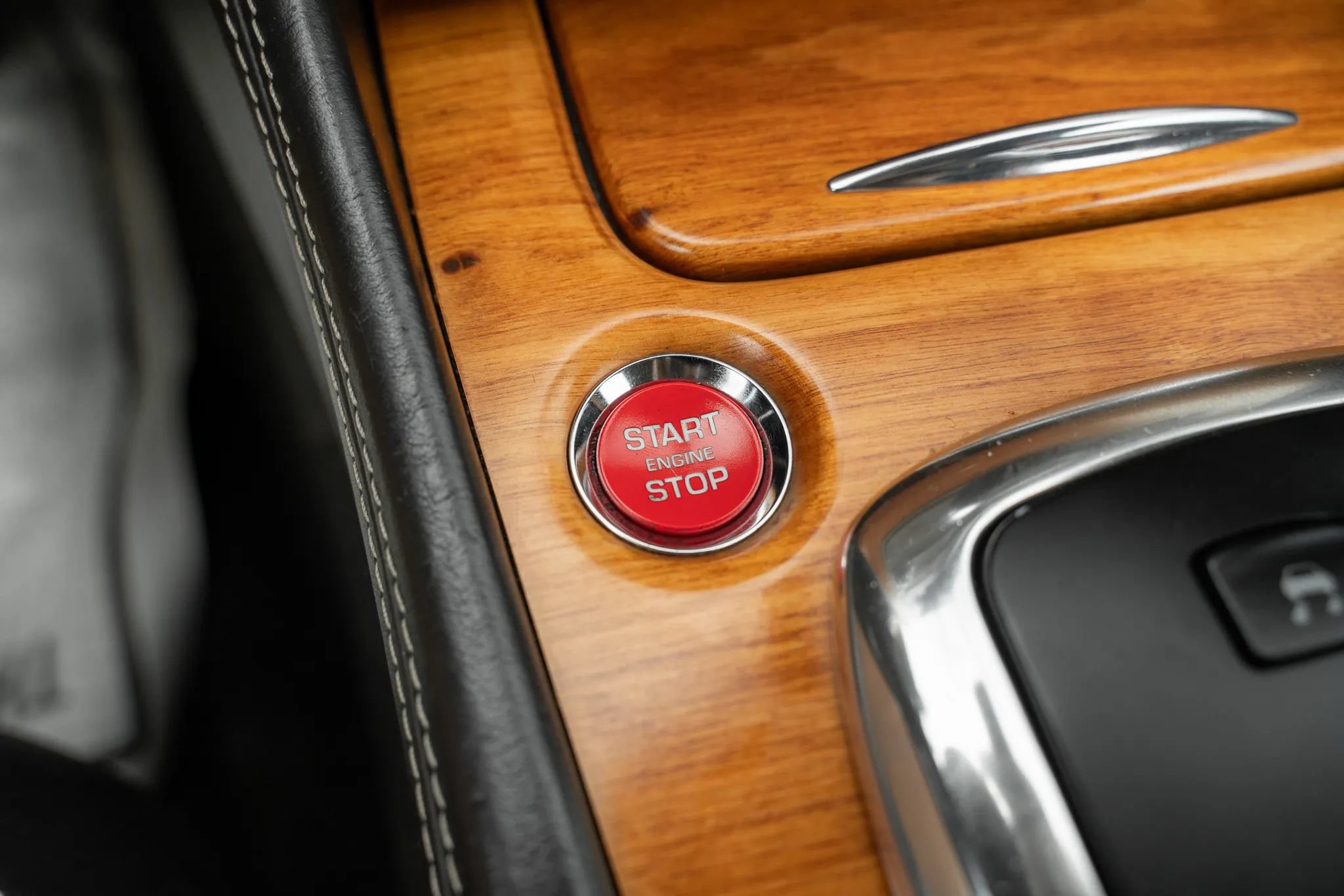 Used 2008 Jaguar XKR R RWD image 21