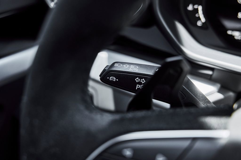 Used 2022 Lamborghini Urus AWD/4WD image 57