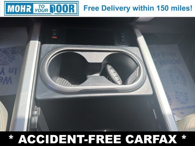 Used 2020 Nissan Titan SV w/ SV Convenience Package AWD/4WD image 24
