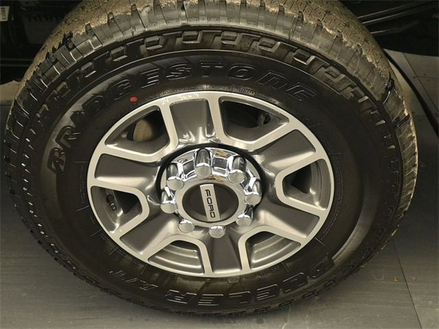 New 2026 Ford F250 Lariat w/ FX4 Off-Road Package image 9