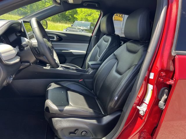 Used 2025 Jeep Compass Limited AWD/4WD image 23