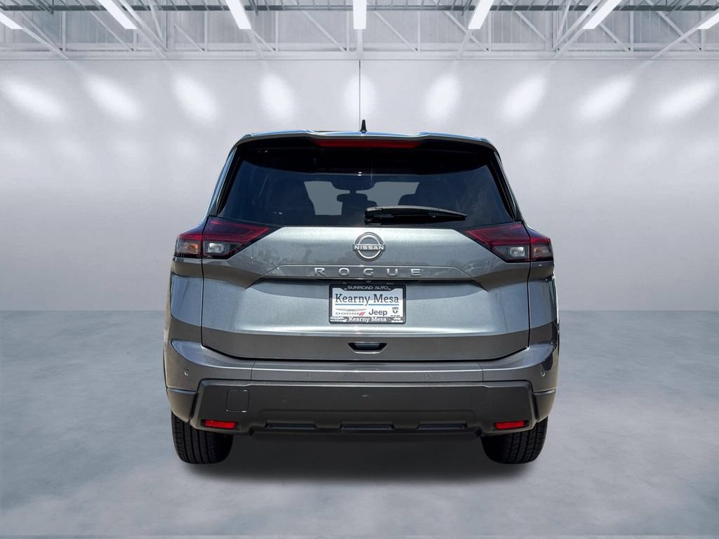 Used 2024 Nissan Rogue S FWD image 5