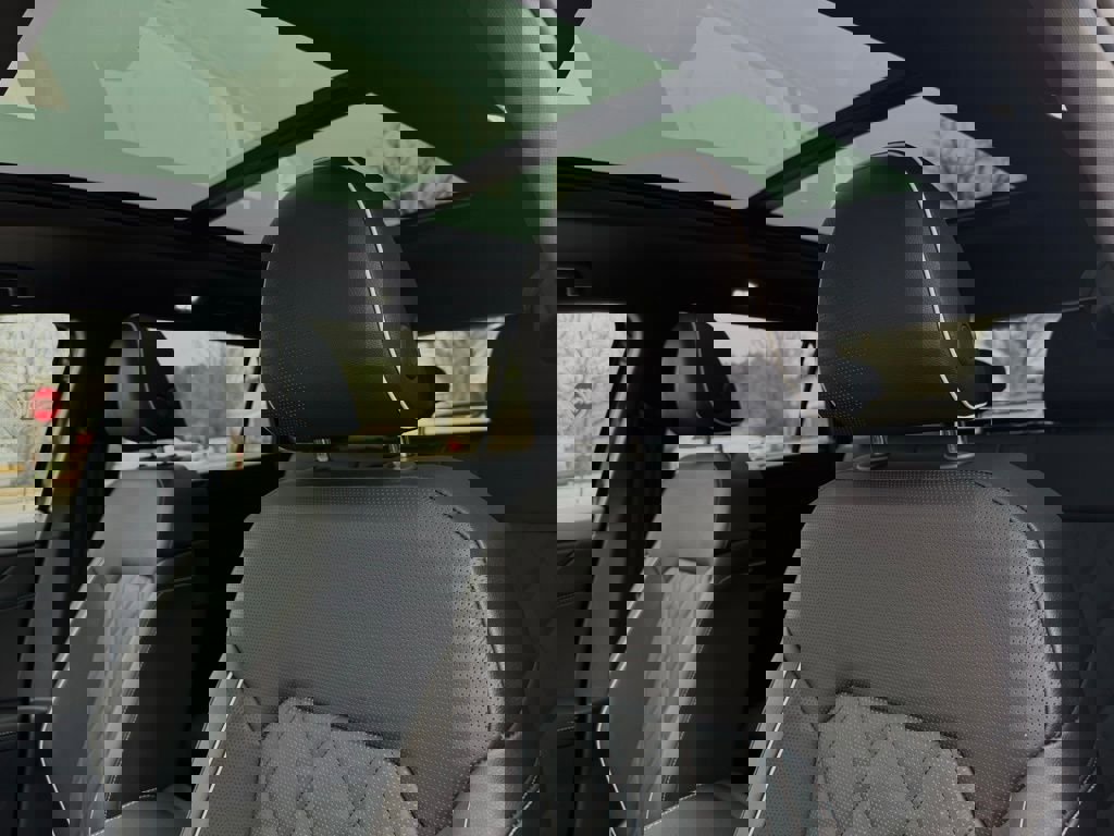 New 2026 Volkswagen Atlas Cross Sport SEL Premium R-Line image 24