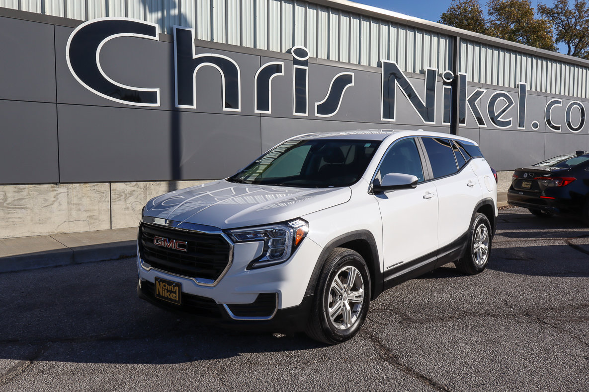 Used 2024 GMC Terrain SLE