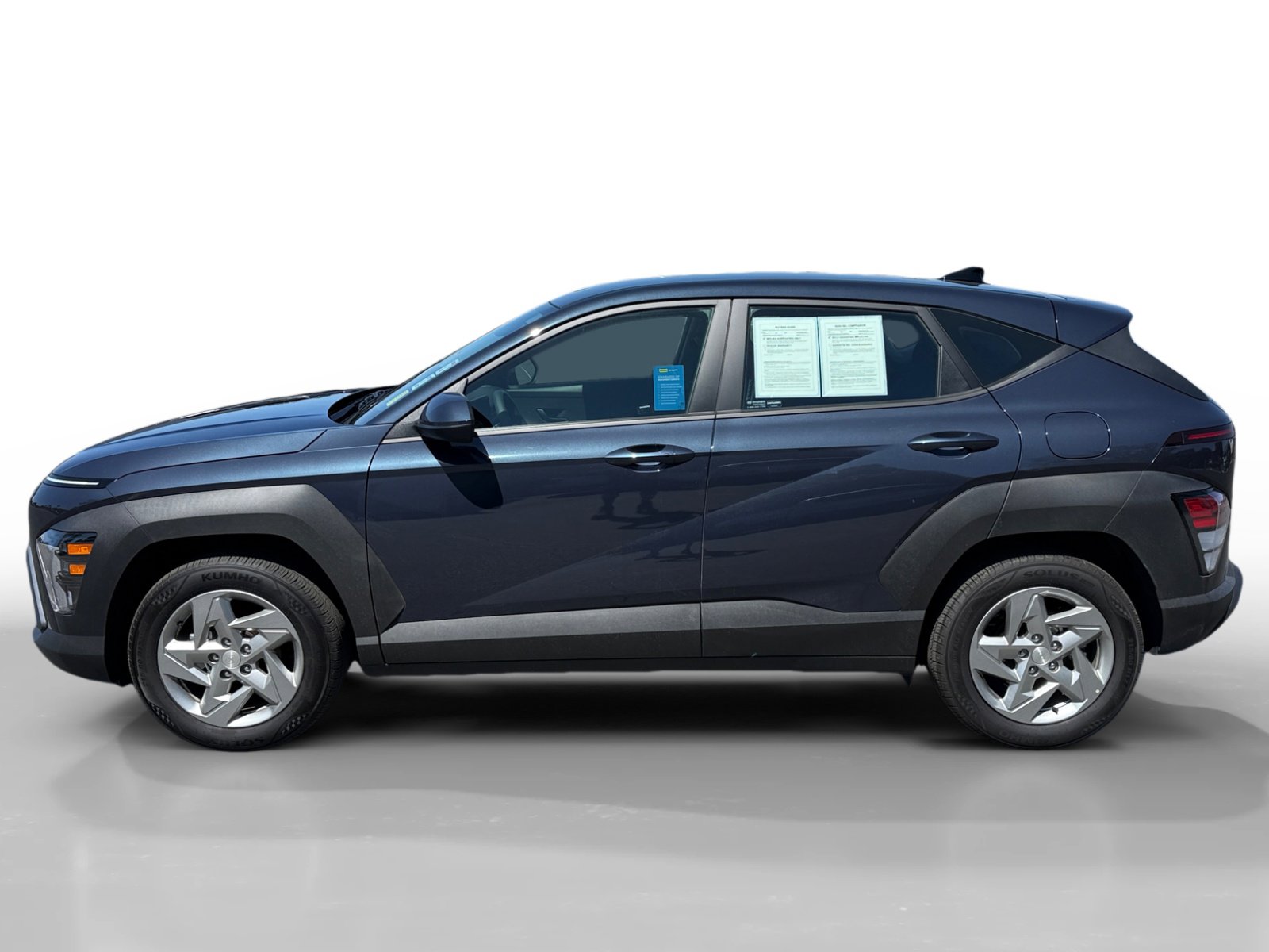 Certified 2025 Hyundai Kona SE image 2