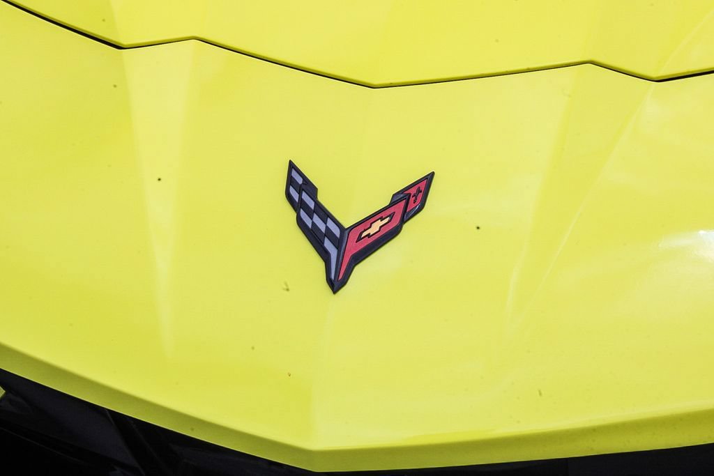 Used 2023 Chevrolet Corvette Stingray Premium Conv w/ Z51 Performance Package RWD image 6