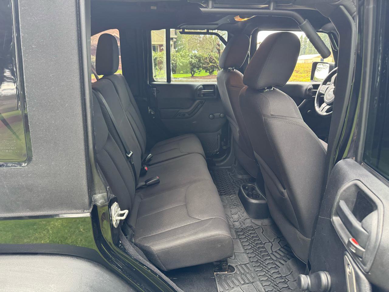 Used 2015 Jeep Wrangler Unlimited Sport image 14