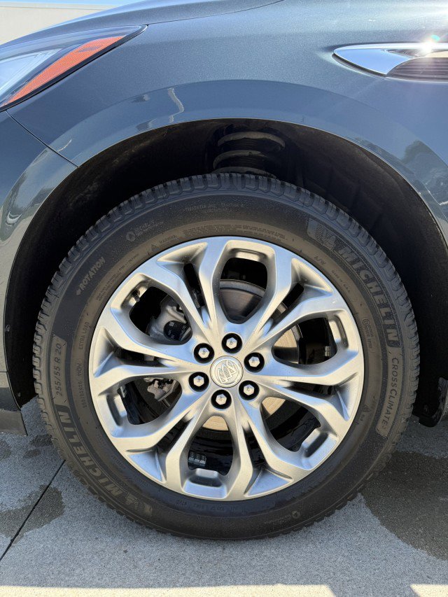 Used 2021 Buick Enclave Avenir w/ Avenir Technology Package image 31