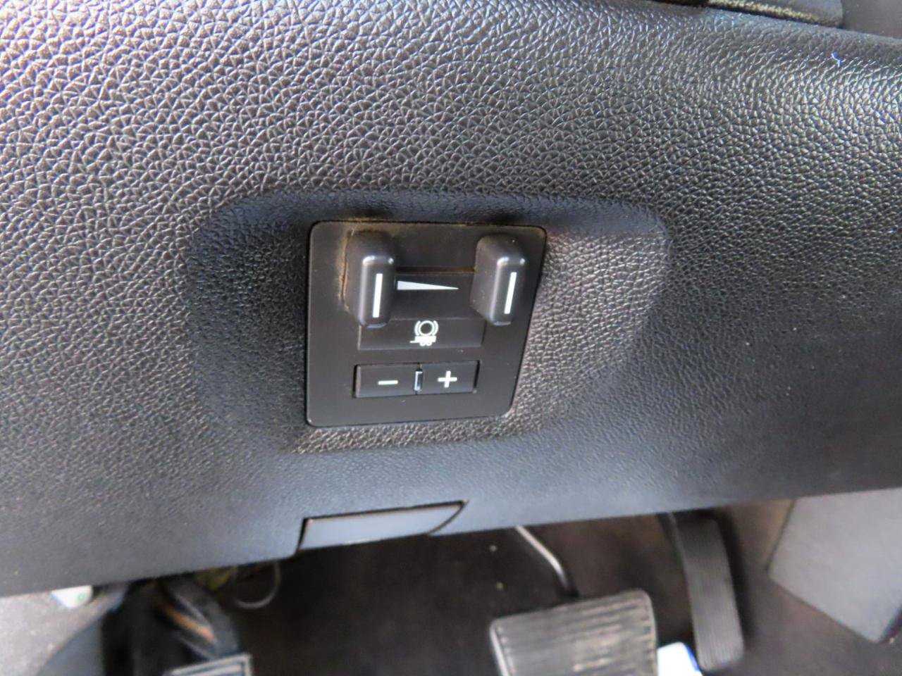 Used 2008 Chevrolet Silverado 2500 LTZ w/ Safety Package AWD/4WD image 34