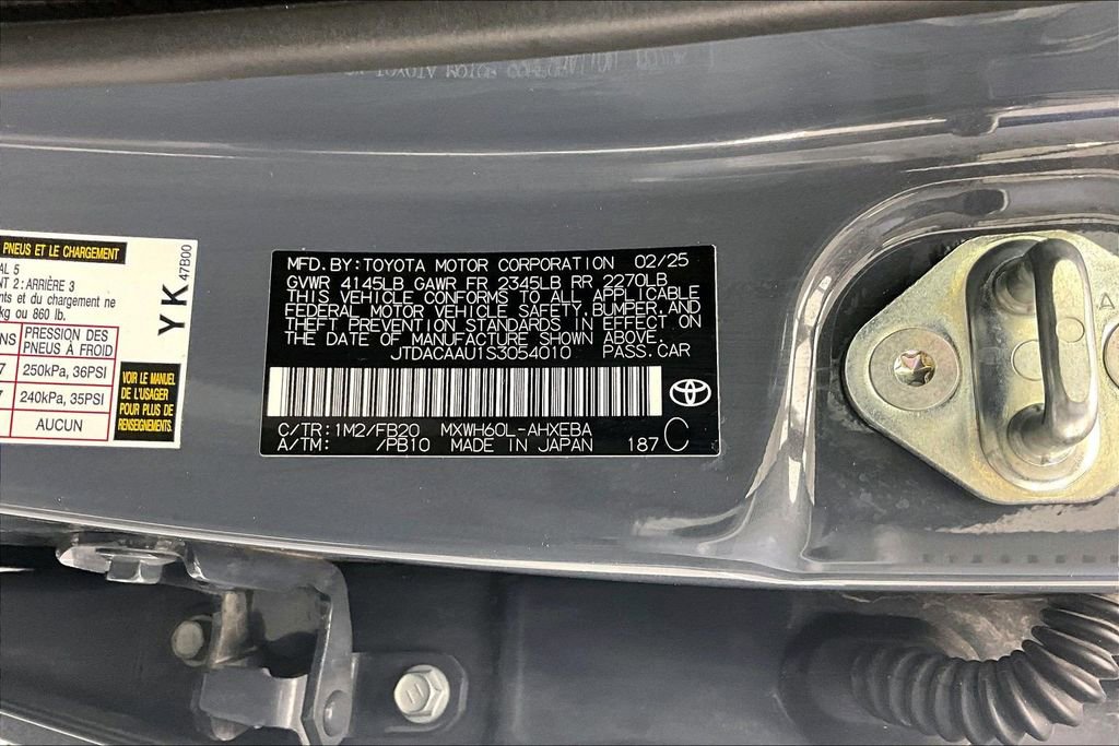 Used 2025 Toyota Prius LE image 35