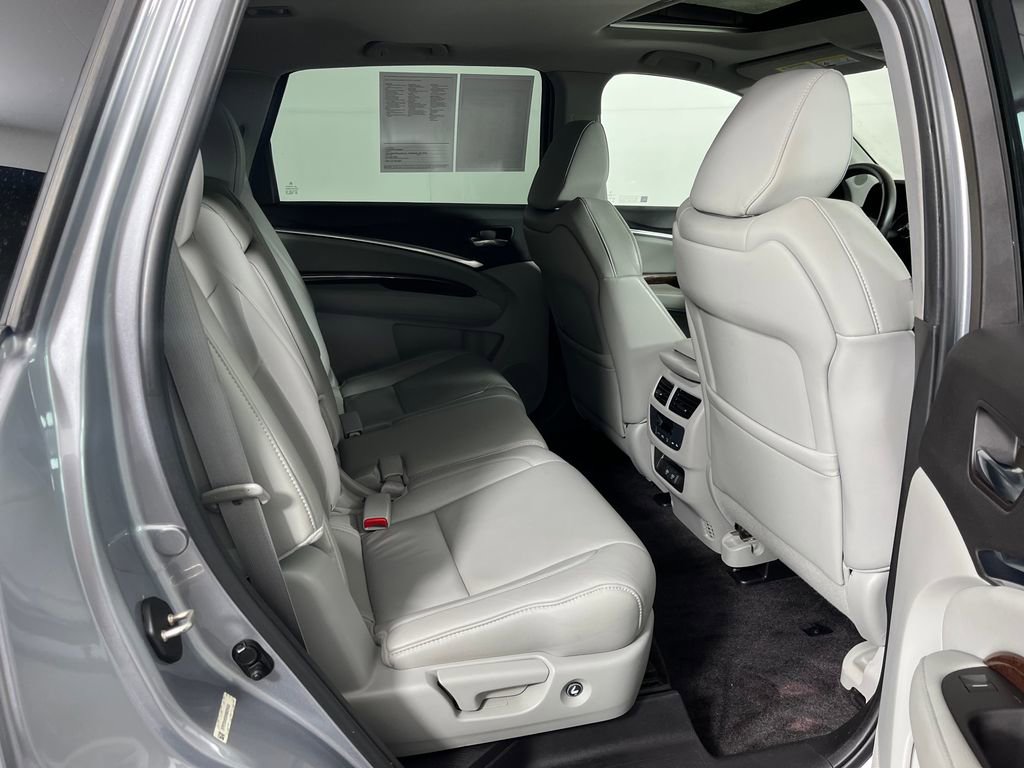 Used 2017 Acura MDX SH-AWD w/ Technology Package image 13