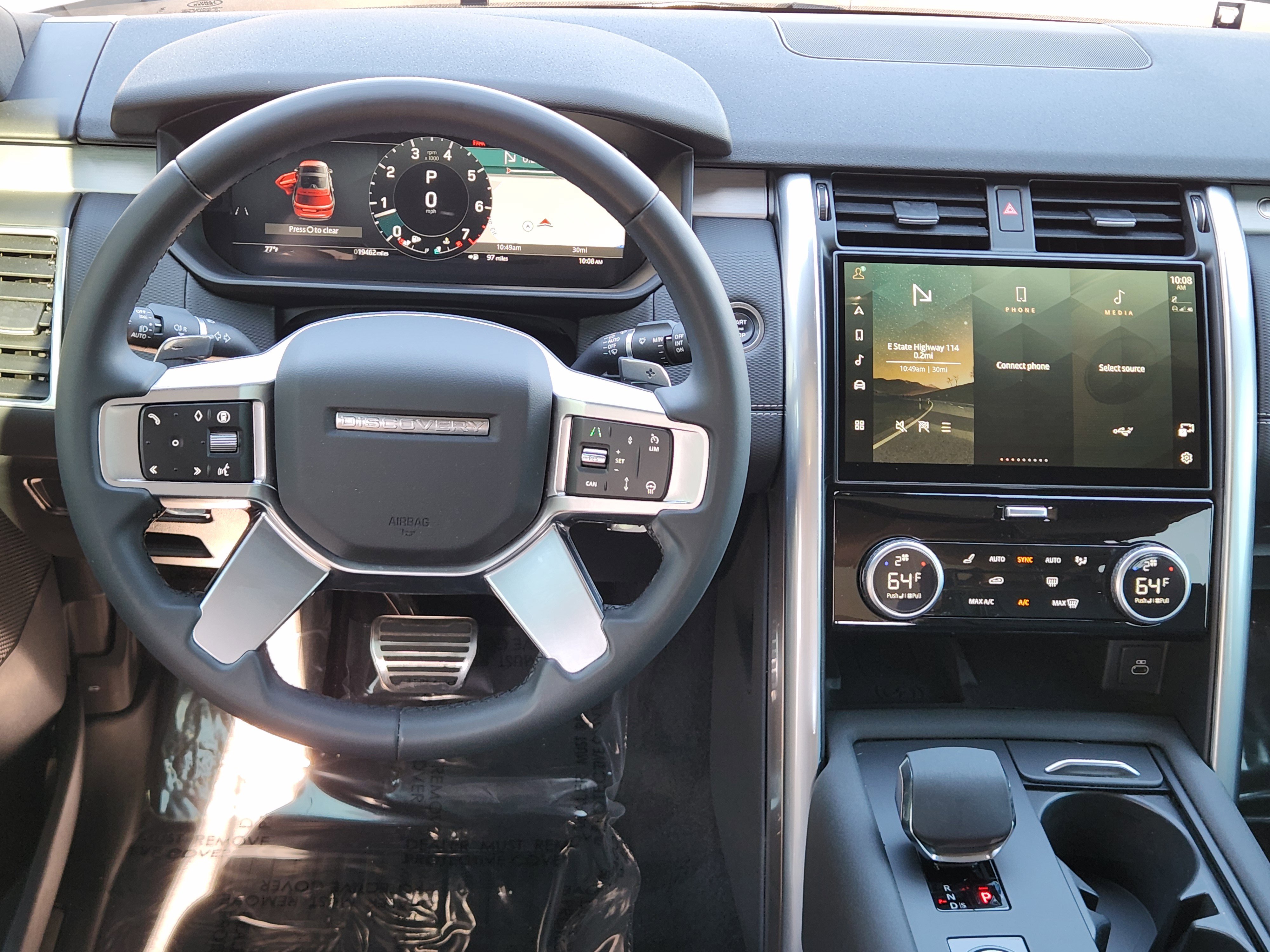 Certified 2024 Land Rover Discovery Dynamic SE image 29