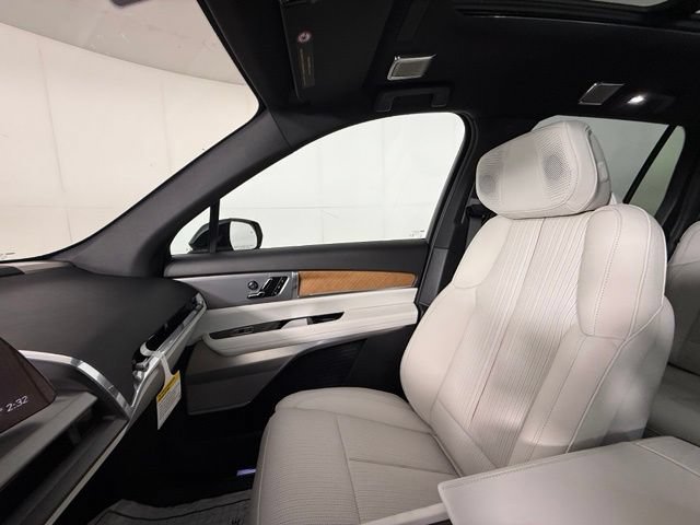 New 2027 Cadillac Vistiq Sport AWD/4WD image 20