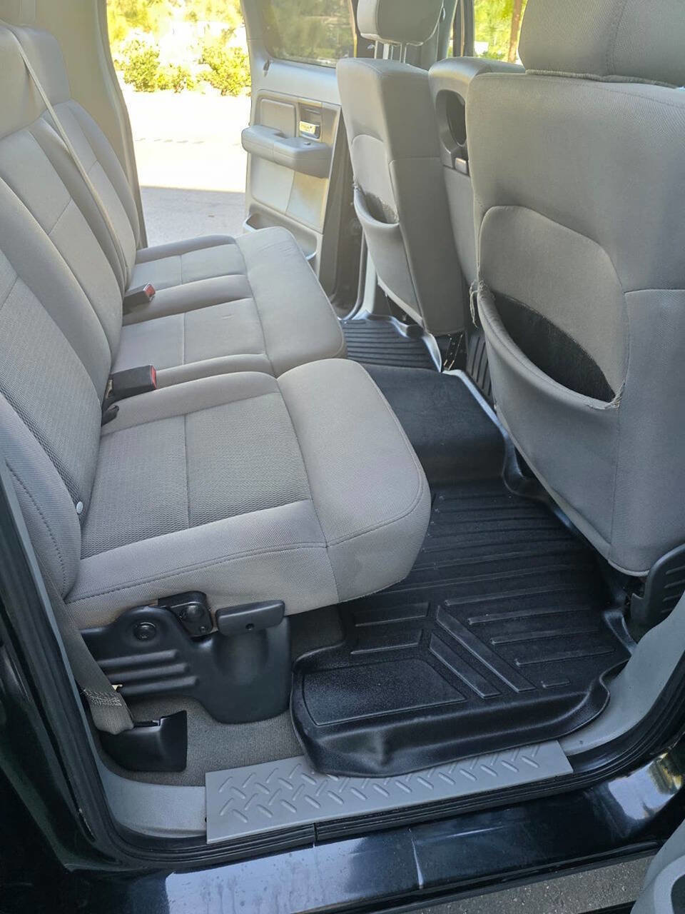 Used 2005 Ford F150 Lariat image 12